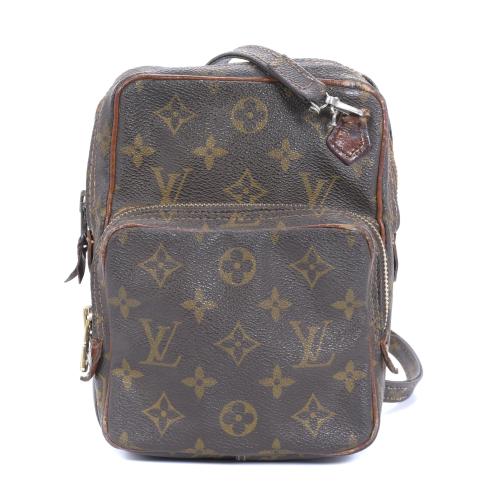 LOUIS VUITTON. "AMAZON" MODEL BAG, CIRCA 2000.