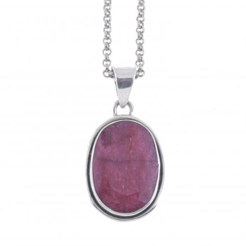 PENDANT WITH RUBY ROOT.