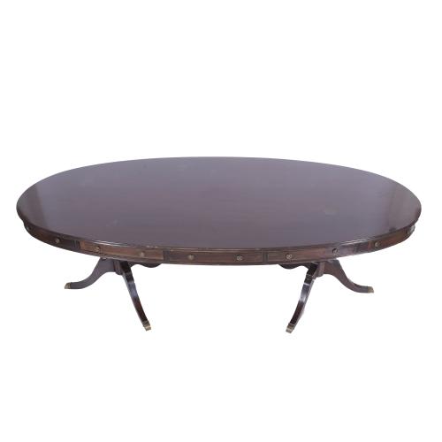 MESA DE COMEDOR DE ESTILO REGENCY, SIGLO XX.