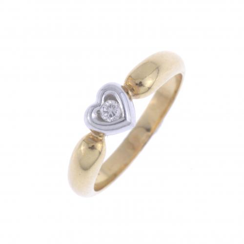 TWO-TONE RING WITH HEART.