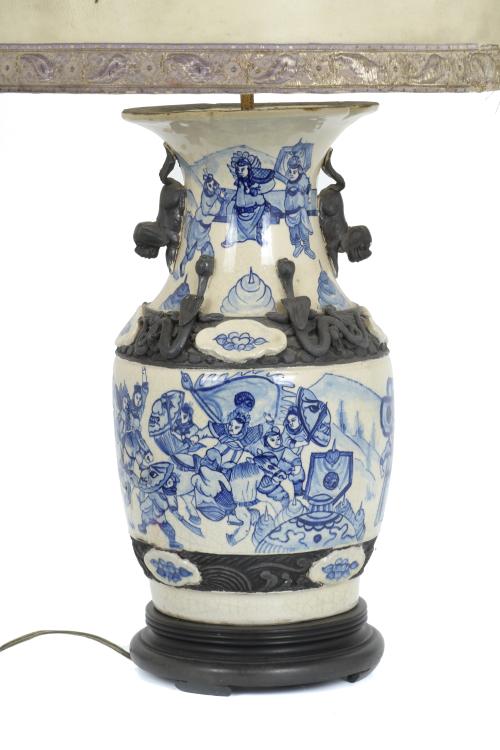 CHINESE VASE-LAMP, SECOND HALF 20TH CENTURY.