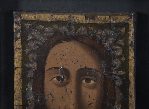 17TH CENTURY ANDALUSIAN SCHOOL. "HOLY FACE" EMBOSSED LEATHE