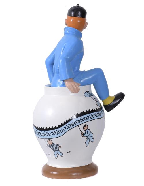 "TINTIN AND THE BLUE LOTUS". DECORATIVE SCULPTURE.