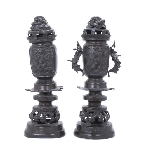 PAIR OF CHINESE BRONZE JARS, 19TH CENTURY. QING DYNASTY.