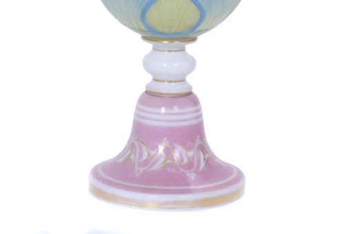 COLOURED OPALINE VASE, NAPOLEON III, 19TH CENTURY.