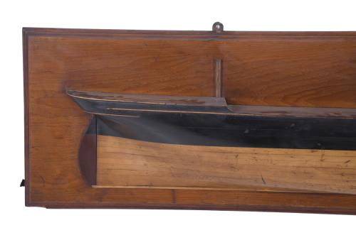 MODEL OF A FRIGATE HULL. 20TH CENTURY.