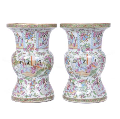 TWO CHINESE PORCELAIN VASES, ROSE FAMILY, 19TH CENTURY.