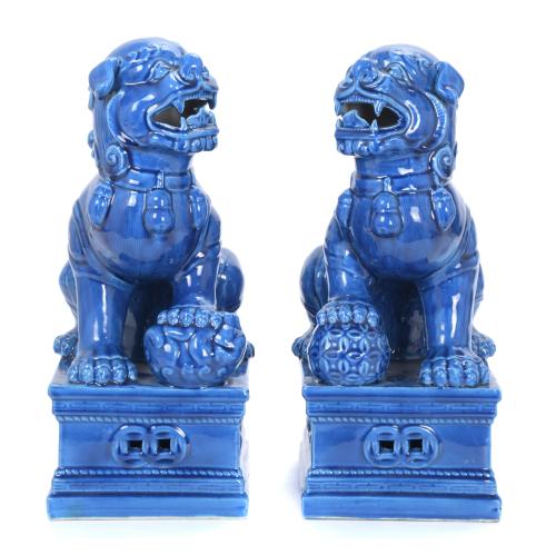 PAIR OF FO DOGS, 20TH CENTURY CHINESE SCHOOL.