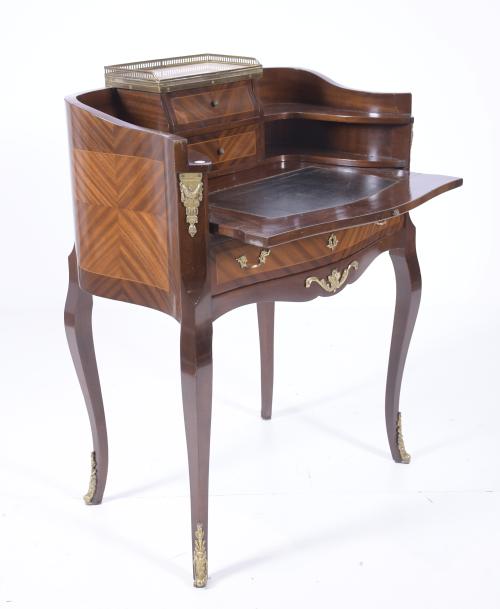 TRANSITION STYLE BUREAU DE PENTE, LOUIS XV-LOUIS XVI. CIRCA