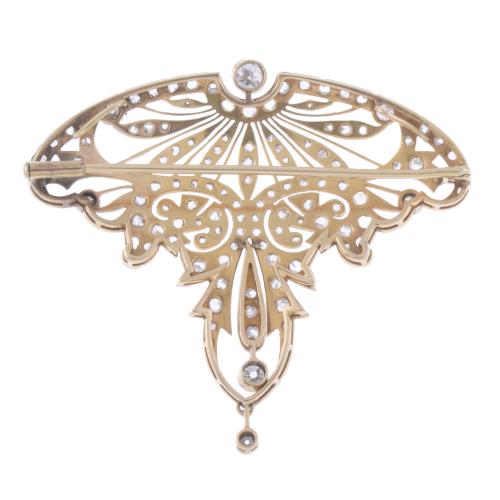 BELLE ÉPOQUE BROOCH WITH DIAMONDS.