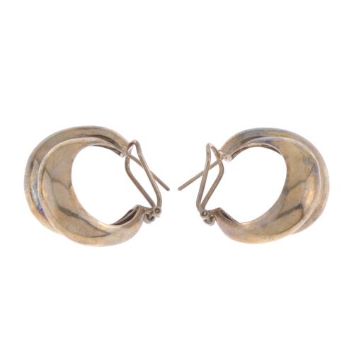 GILDED SILVER HOOP EARRINGS.