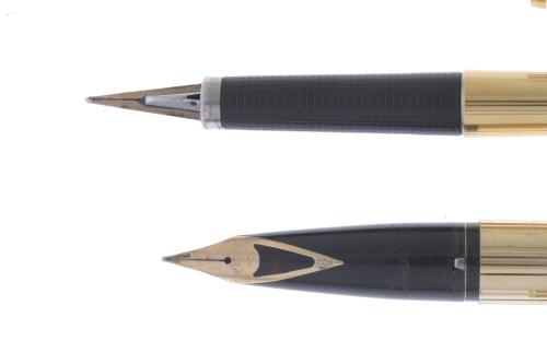 PARKER AND SHEAFFER. SET OF TWO FOUNTAIN PENS.