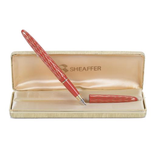 289-SHEAFFER. PLUMA ESTILOGRAFICA ESMALTADA EN ORO.