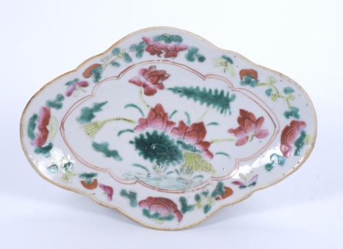 CUATRO BANDEJAS PORCELANA CHINA FAMILIA ROSA, FIN. S. XIX.