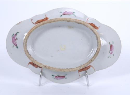 CUATRO BANDEJAS PORCELANA CHINA FAMILIA ROSA, FIN. S. XIX.