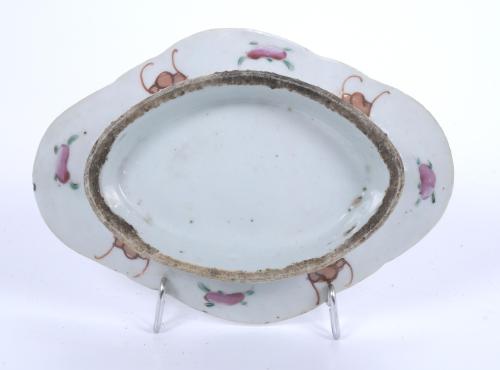 CUATRO BANDEJAS PORCELANA CHINA FAMILIA ROSA, FIN. S. XIX.