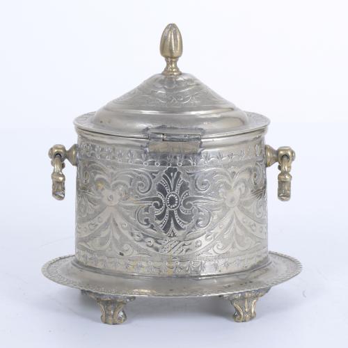 SILVERY METAL BISCUITS CASE, LATE 19TH CENTURY. 