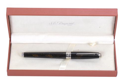 DUPONT. LACQUERED PEN.