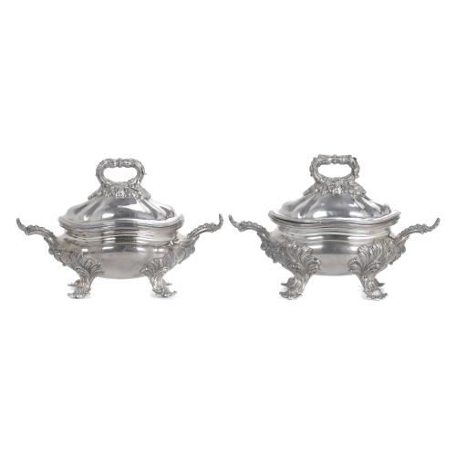 405-TWO VICTORIAN SILVERY METAL SAUCE BOATS, CIRCA 1880.