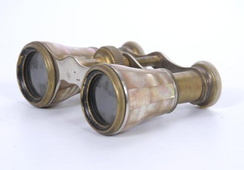 SET OF THREE OPERA SPECTACLES