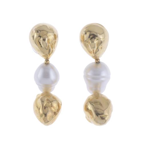 165-GOLD AND PEARL LONG EARRINGS.