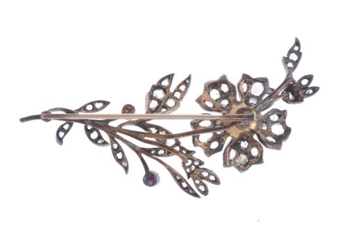 LARGE FLORAL BROOCH, LATE 19TH CENTURY.