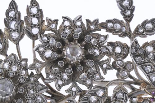 FRENCH BELLE ÉPOQUE FLORAL BROOCH. CIRCA 1900-1910