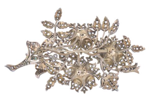 FRENCH BELLE ÉPOQUE FLORAL BROOCH. CIRCA 1900-1910