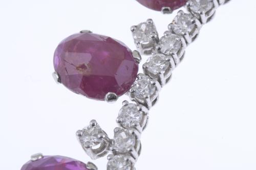 RUBIES AND DIAMONDS NECKLACE. FIRST HALF OF THE 20TH CENTUR