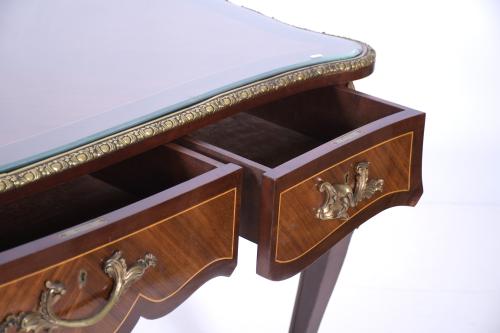 BUREAU PLAT ESTILO REGENCIA, SIGLO XX