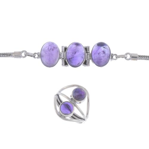 BRACELET AND CABOCHON RING WITH AMETHYSTS