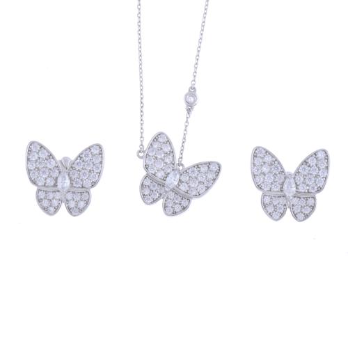 256-CONJUNTO DE COLGANTE Y PENDIENTES EN FORMA DE MARIPOSA.