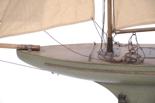 SAILBOAT MODEL, 20TH CENTURY. 