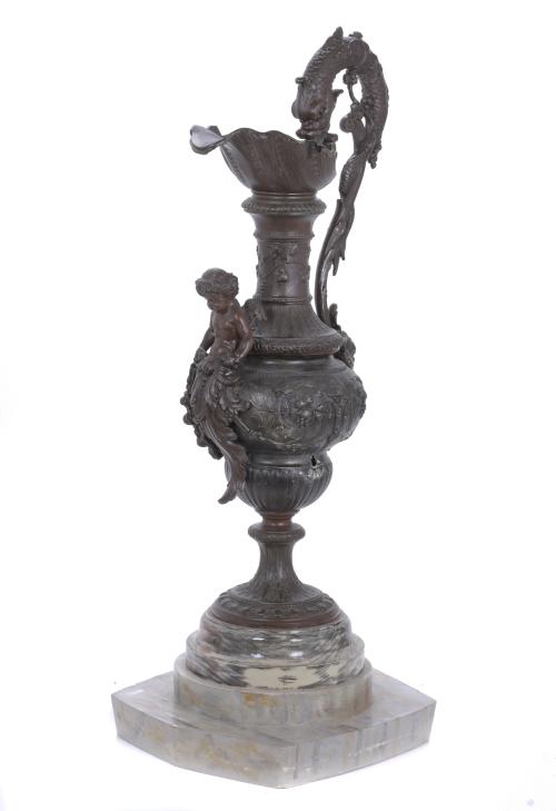 BRONZE GOBLET, 20TH CENTURY.