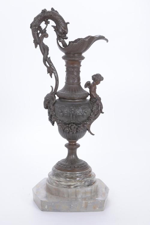 BRONZE GOBLET, 20TH CENTURY.