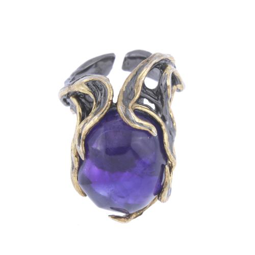 RING WITH LARGE AMETHYST