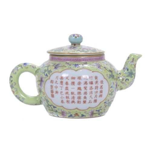 242-JIAQING-STYLE TEAPOT, 20TH CENTURY. 