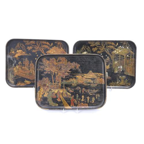 LOT OF THREE ORIENTAL-LIKE TRAYS, 20TH CENTURY.