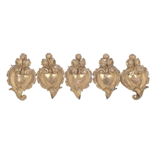 SET OF FIVE ELIZABETHAN CURTAIN RAILS, 19TH CENTURY. 