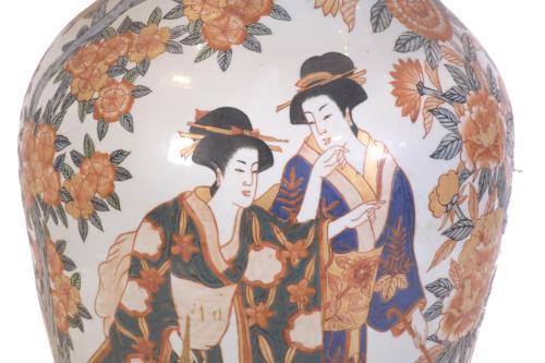 JARRÓN JAPONÉS EN PORCELANA IMARI, SIGLO XX.