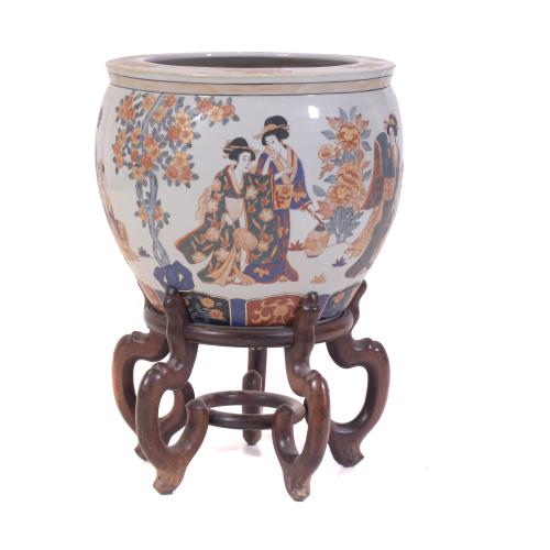 PECERA JAPONESA EN PORCELANA IMARI, SIGLO XX.