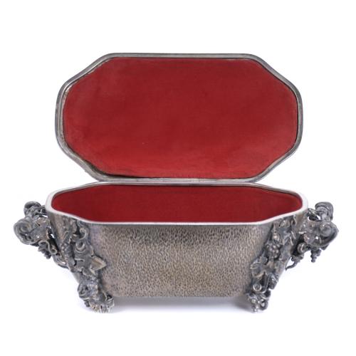 SILVER TABLE BOX, SECOND HALF OF THE 20TH CENTURY.