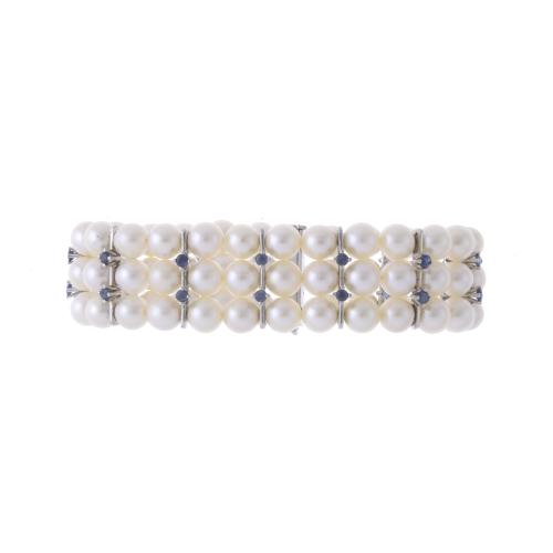 310-BRACELET WITH THREE STRANDS OF PEARLS AND SAPPHIRES