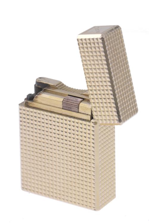 DUPONT, GOLD-PLATED LIGHTER.