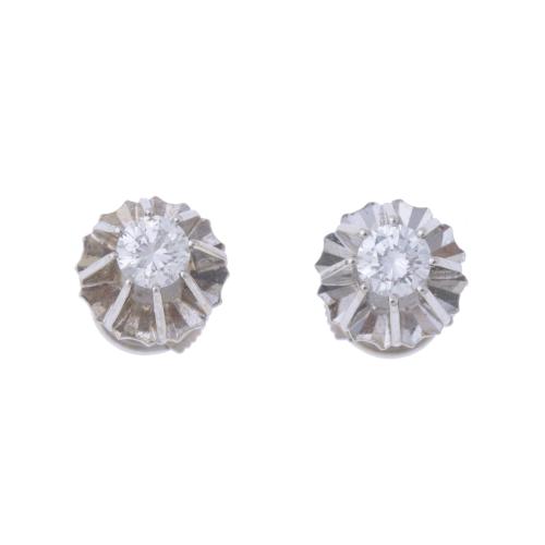 140-DIAMONDS STUD EARRINGS.