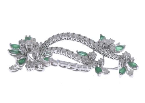 DIAMONDS AND EMERALDS BROOCH, 1970&#39;S.