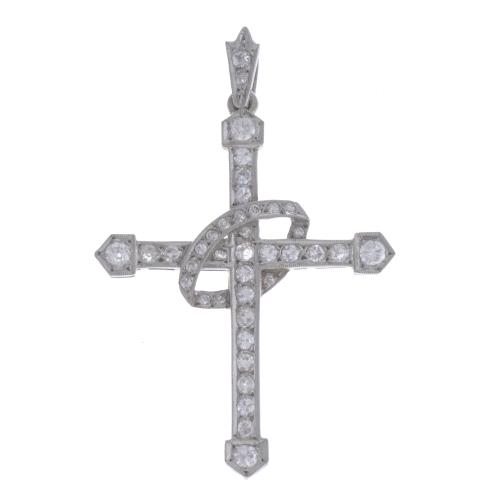 193-BELLE EPOQUE CROSS-SHAPED PENDANT.