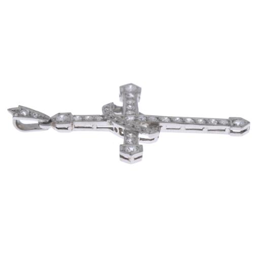 BELLE EPOQUE CROSS-SHAPED PENDANT.