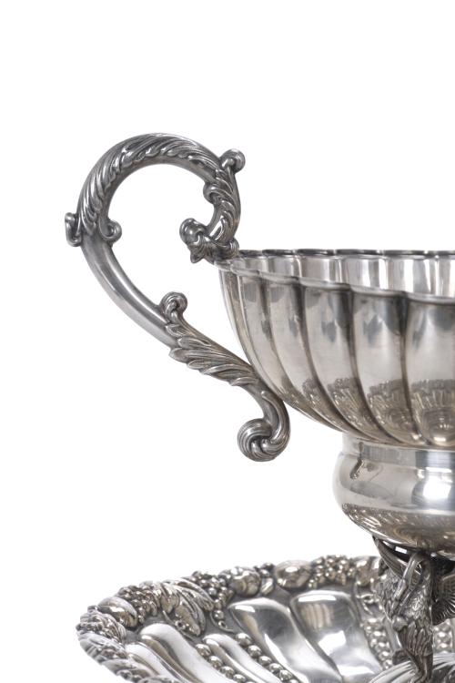 SET OF SILVER CENTREPIECE AND SILVERY METAL TRAY, SECOND HA