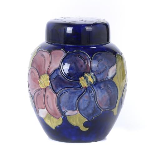 MOORCROFT MANUFACTURE. ENGLISH JAR, EARLY DECADES OF THE 20